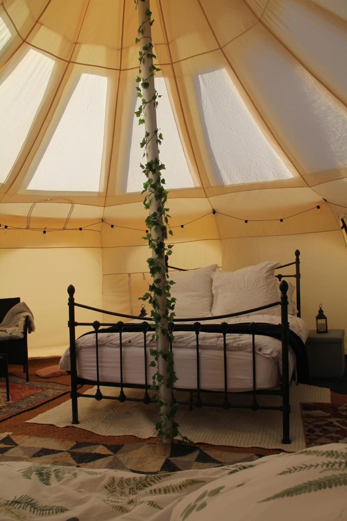 Tal-Y-Fan Farm 6M Stargazer Tent Bridgend  Exterior foto